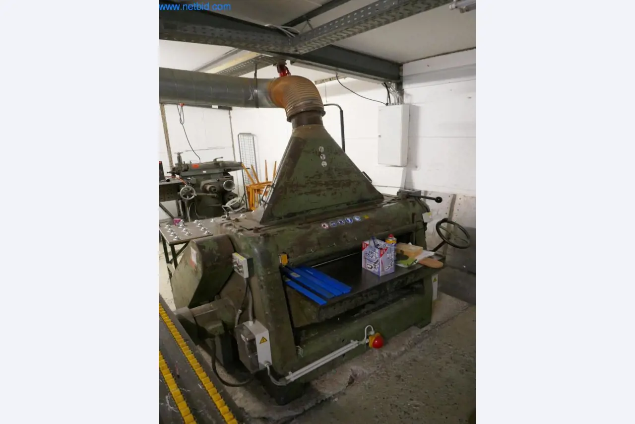 Stroji za predelavo usnja in tekstila-1