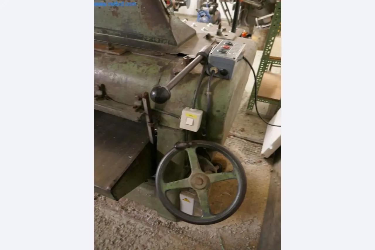 Stroji za predelavo usnja in tekstila-3