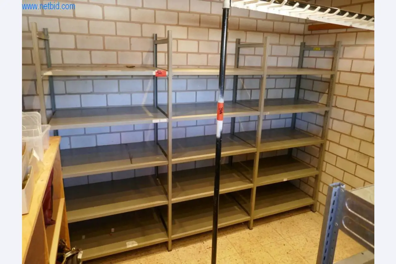 Stroje na zpracování kůže a textilu-1