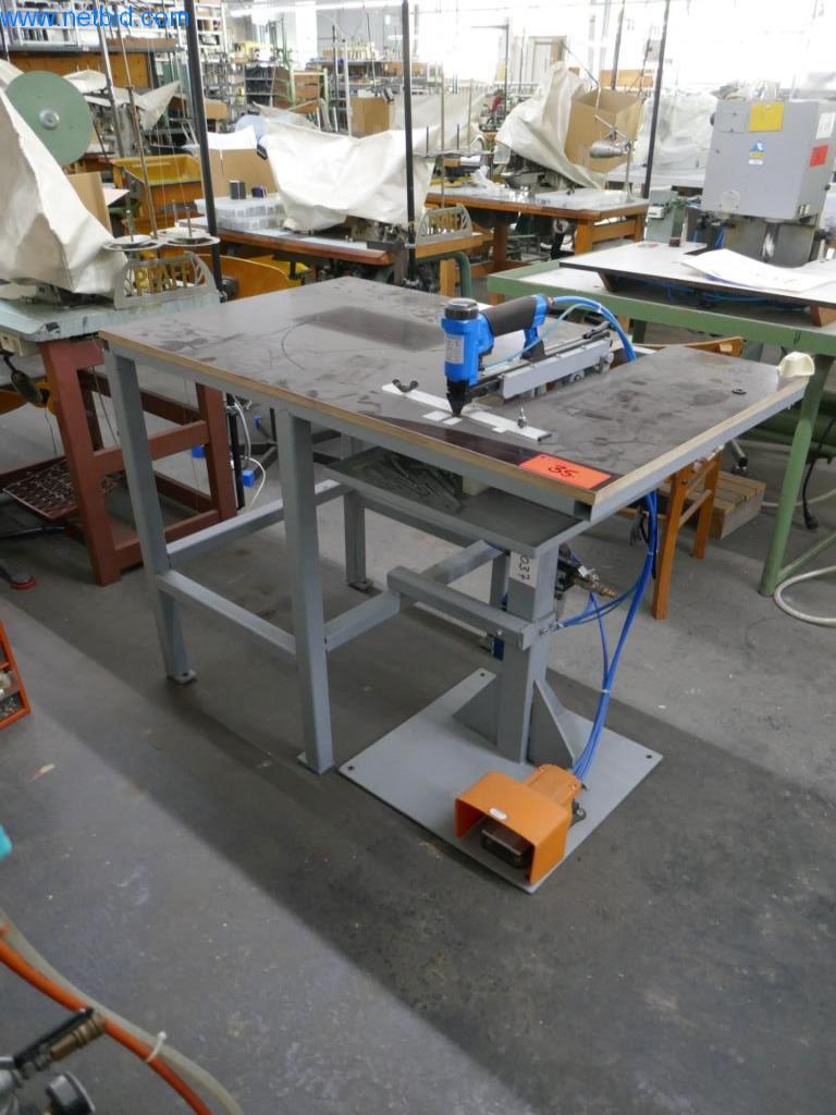 Leder- und Textilbearbeitungsmaschinen-1