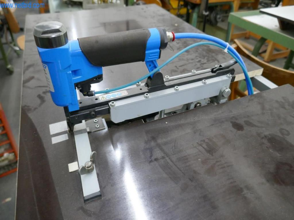 Leder- und Textilbearbeitungsmaschinen-2