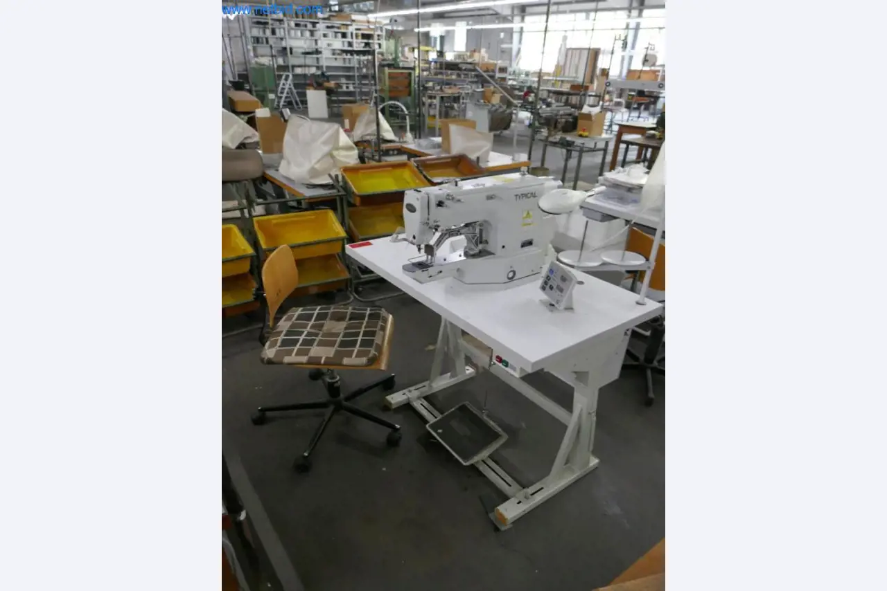 Leder- und Textilbearbeitungsmaschinen-1