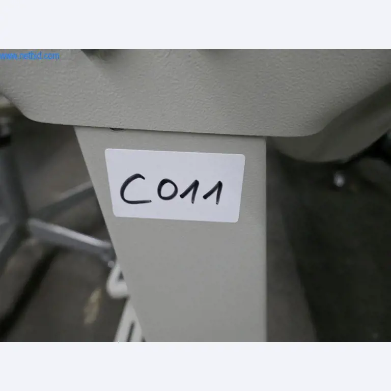 Leder- und Textilbearbeitungsmaschinen-10