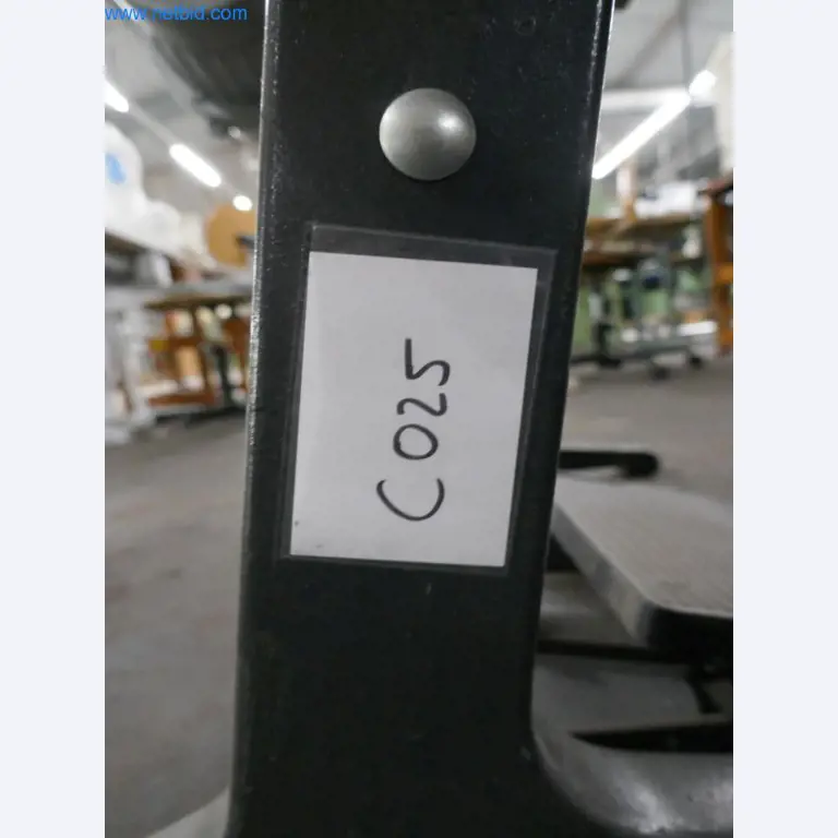 Leder- und Textilbearbeitungsmaschinen-6