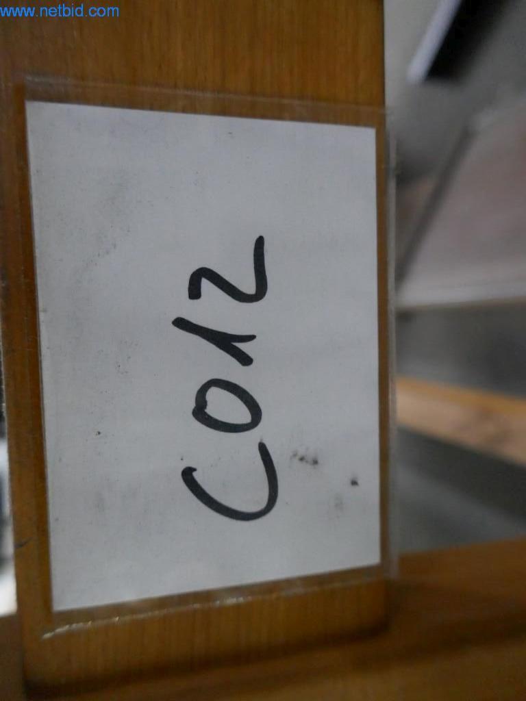 Stroje na zpracování kůže a textilu-8