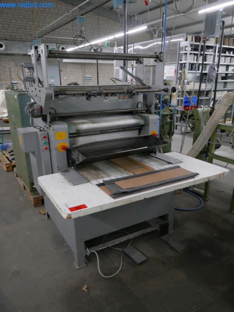 Máquinas de processamento de couro e têxteis-1