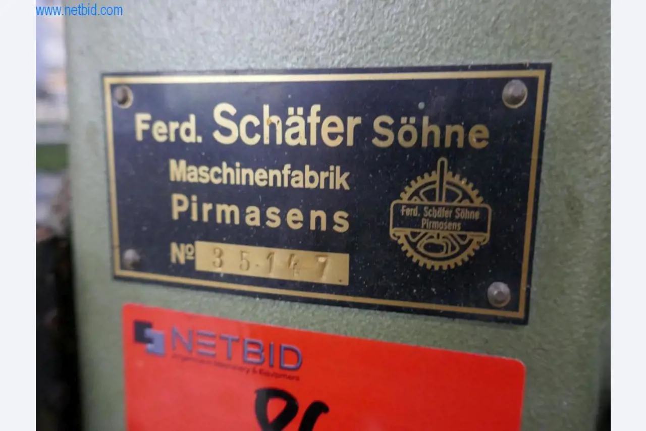 Stroje na zpracování kůže a textilu-3