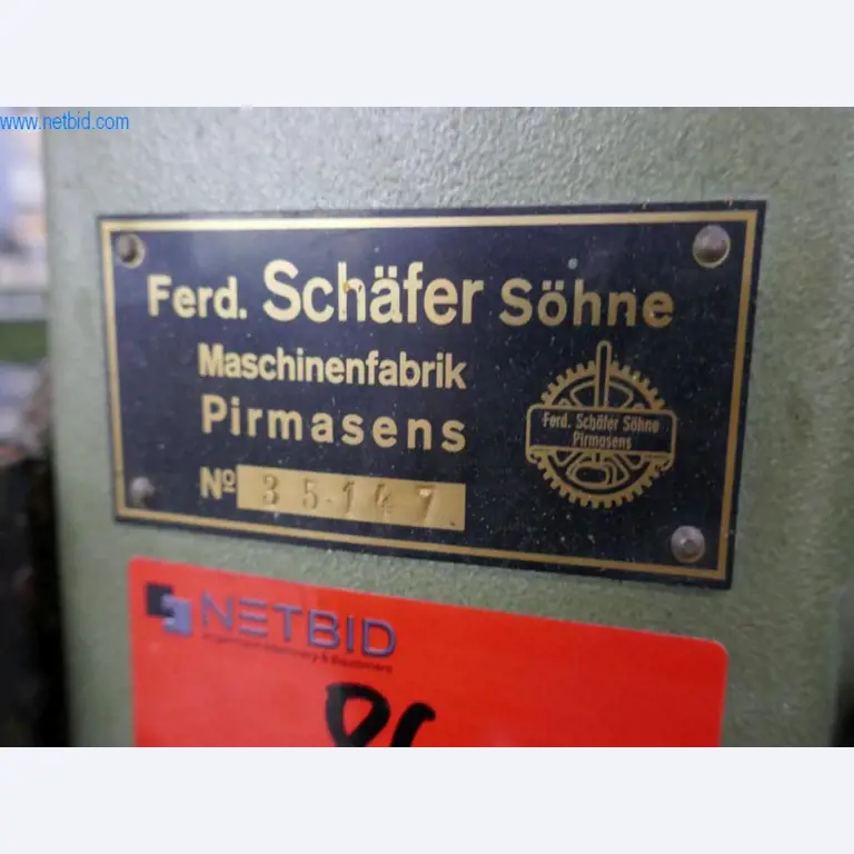 Stroje na zpracování kůže a textilu-3