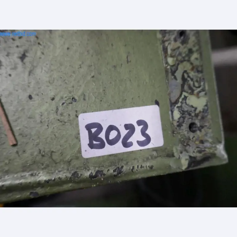 Stroje na zpracování kůže a textilu-4