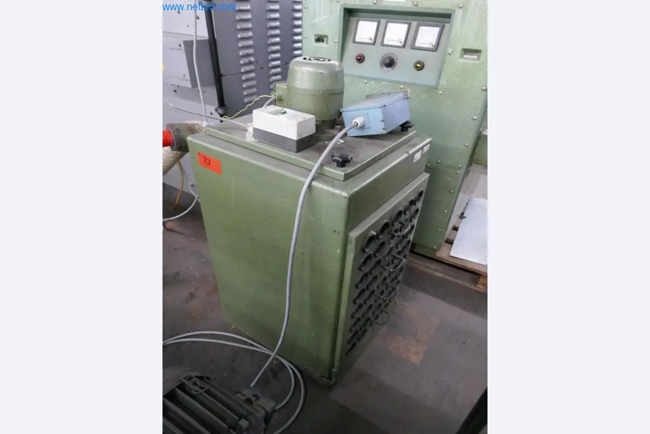 Leder- und Textilbearbeitungsmaschinen-4