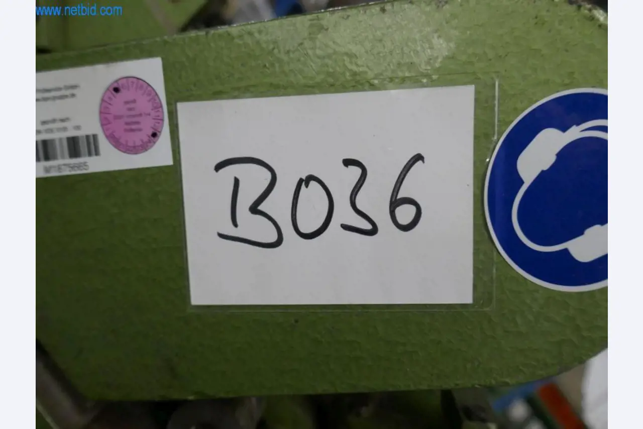 Leder- und Textilbearbeitungsmaschinen-5