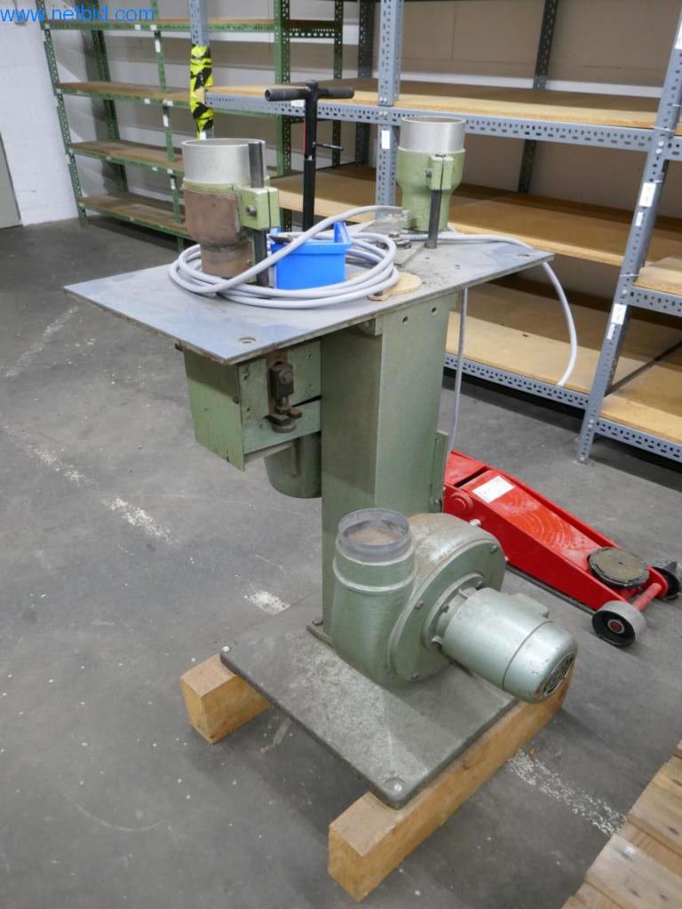 Stroje na zpracování kůže a textilu-2