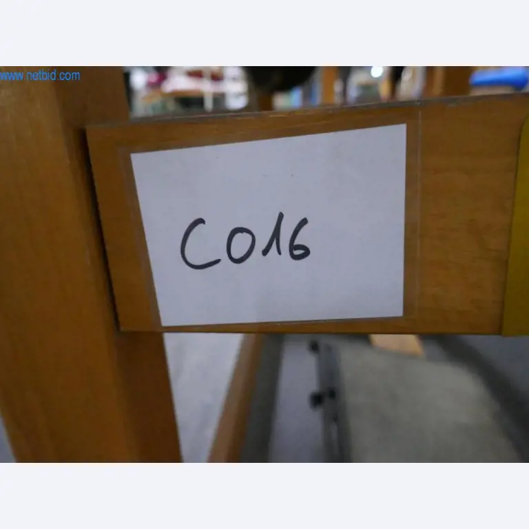 Stroje na zpracování kůže a textilu-6