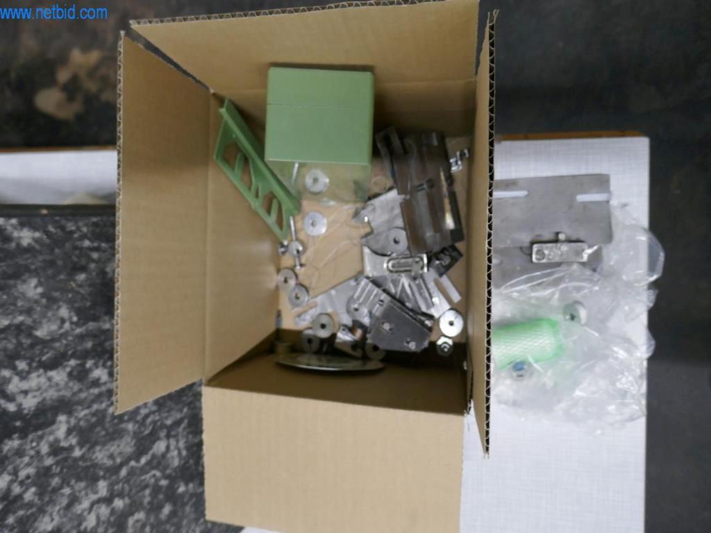 Stroje na zpracování kůže a textilu-7