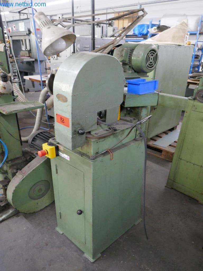 Stroje na zpracování kůže a textilu-1