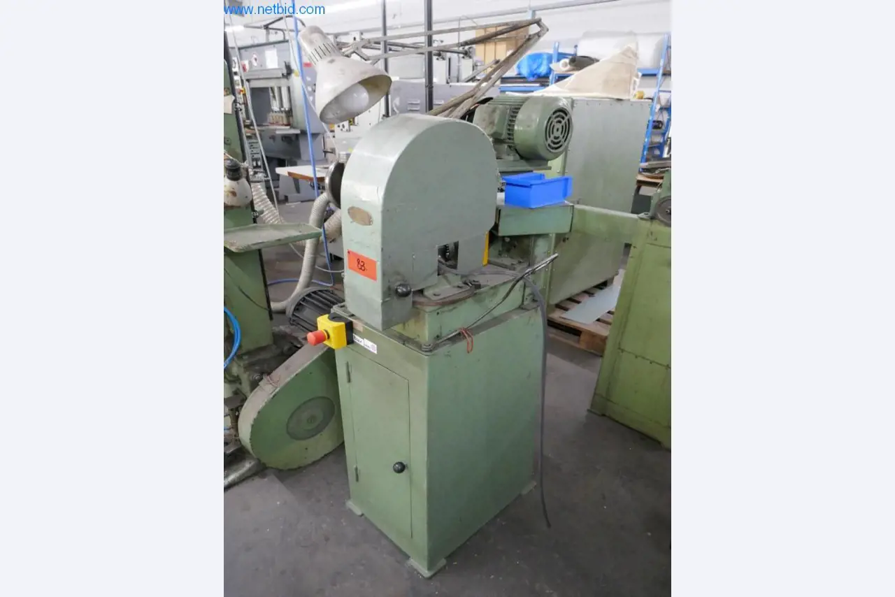 Leder- und Textilbearbeitungsmaschinen-1