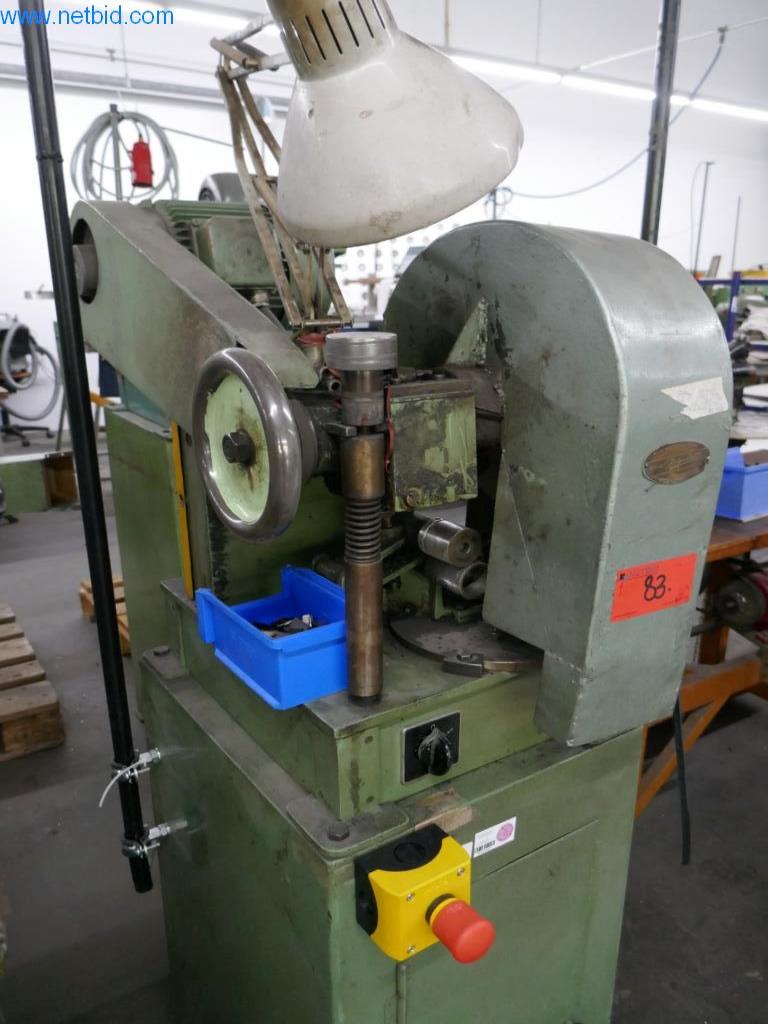 Stroje na zpracování kůže a textilu-2