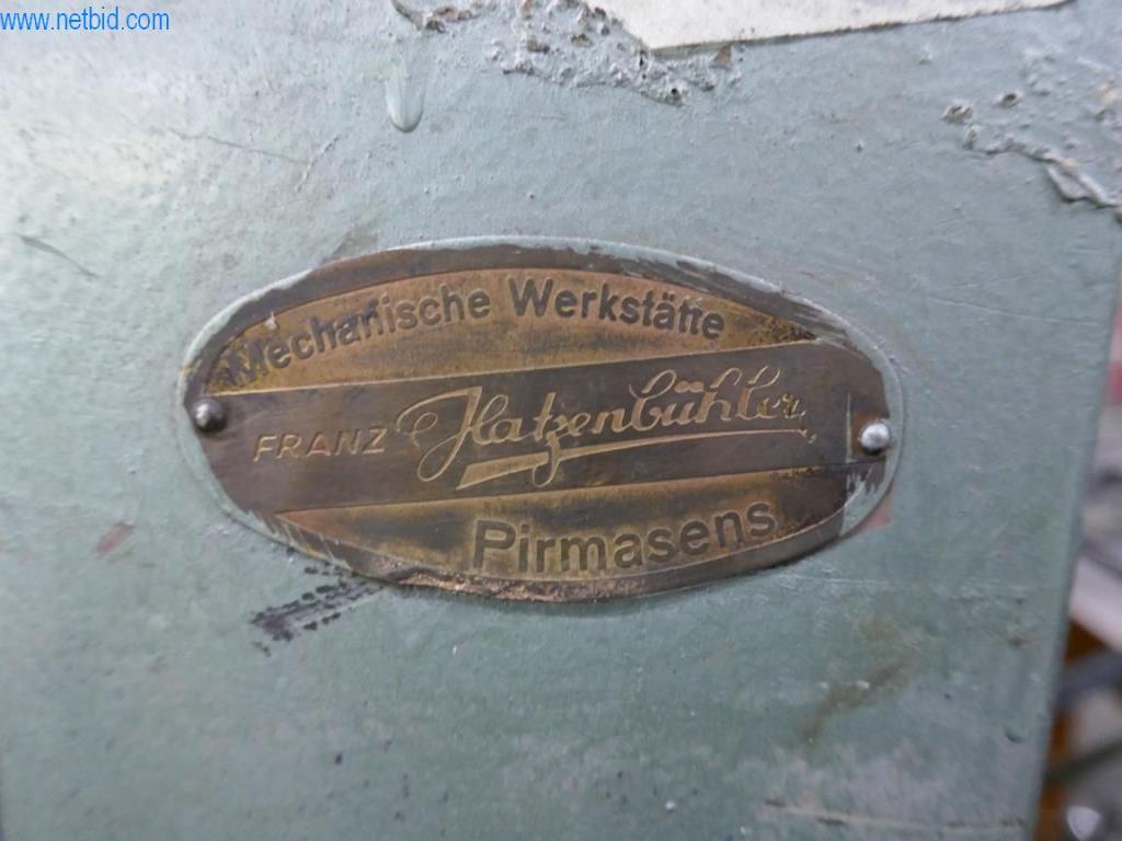 Stroje na zpracování kůže a textilu-3