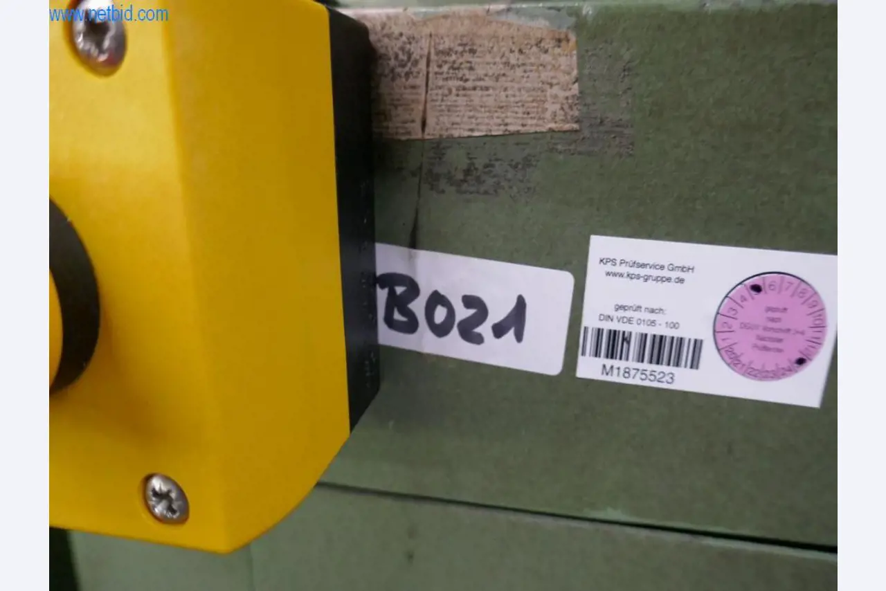 Leder- und Textilbearbeitungsmaschinen-4