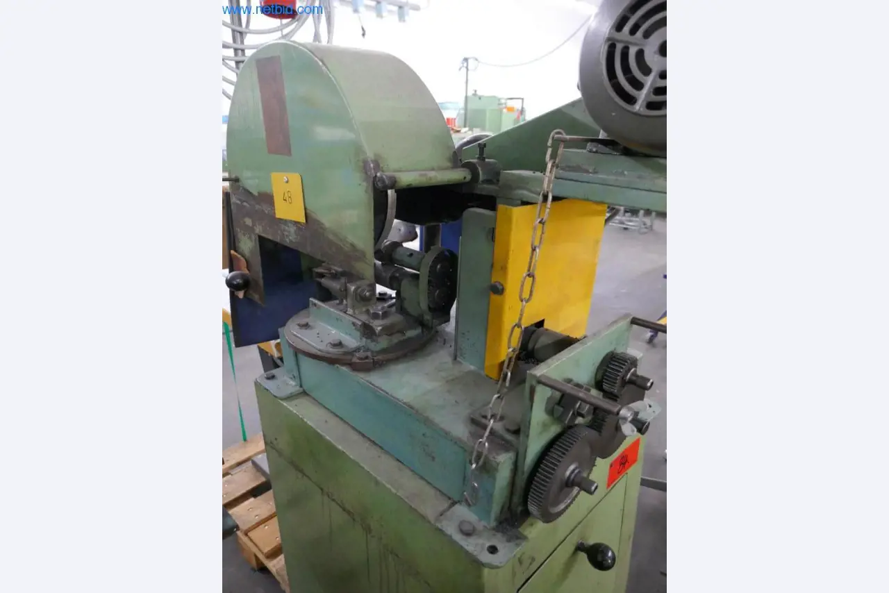 Leder- und Textilbearbeitungsmaschinen-2