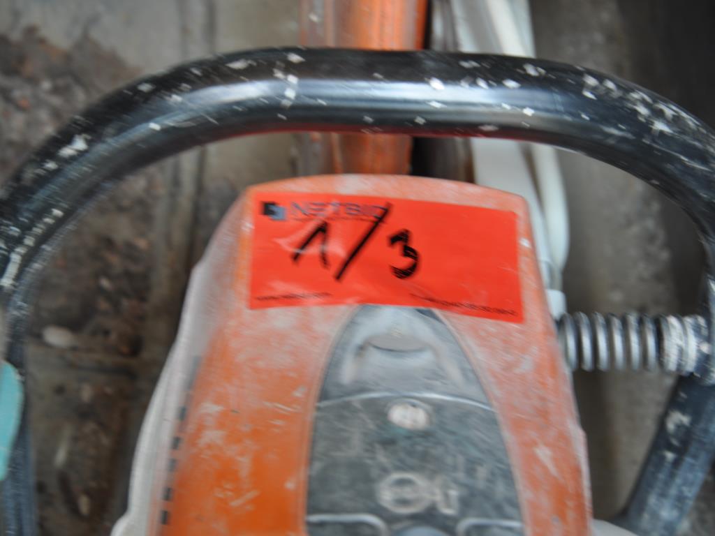 Moderne, gepflegte Bau- und Baustellenfahrzeuge sowie weitere maschinelle Ausstattung aus dem Tiefbau-2