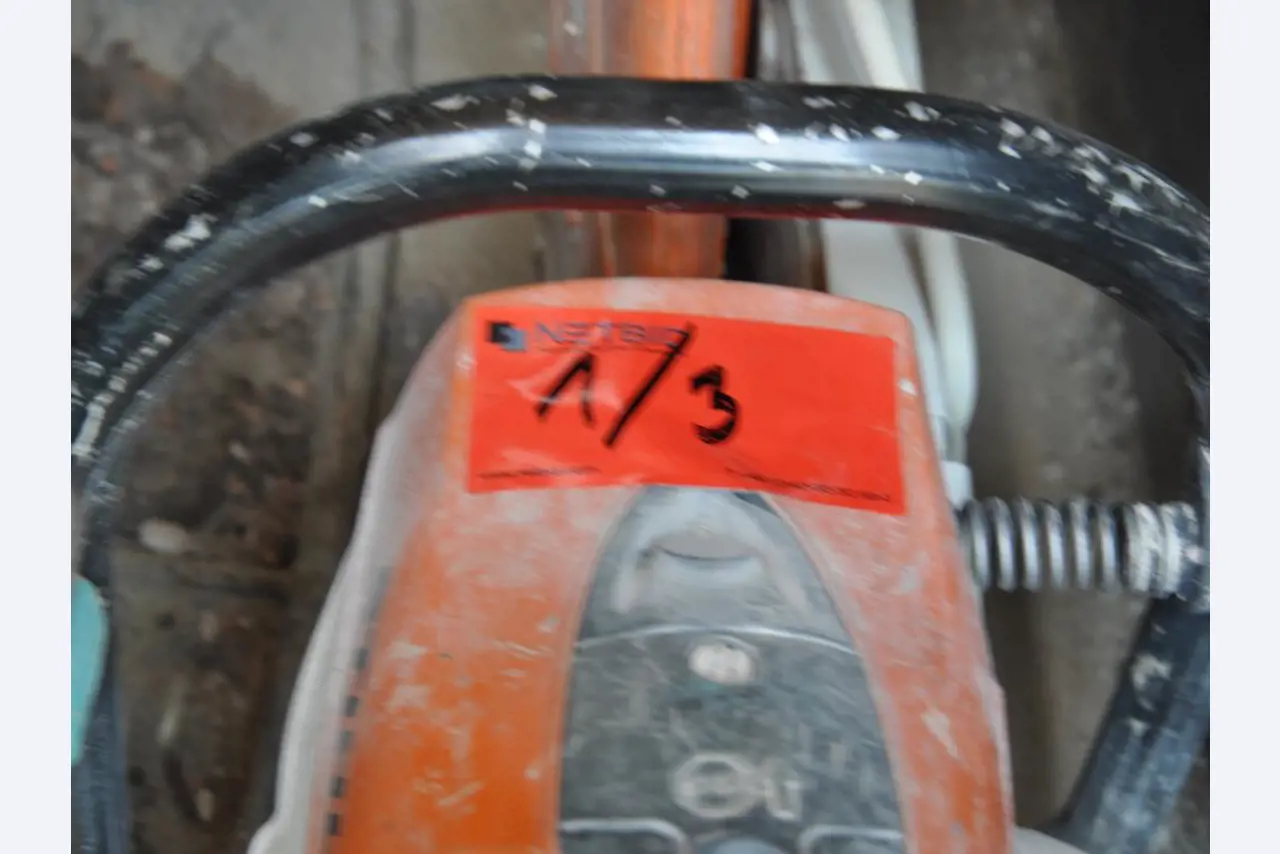 Sodobna, dobro vzdrževana gradbena vozila in vozila za gradbišča ter druga mehanska oprema iz sektorja gradbeništva.-2