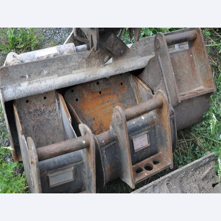 Modern, well-maintained construction and site vehicles as well as other mechanical equipment from the civil engineering sector-2