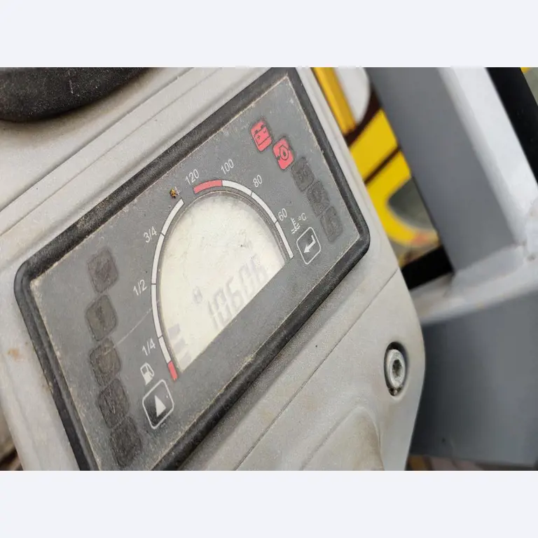 Modern, well-maintained construction and site vehicles as well as other mechanical equipment from the civil engineering sector-4