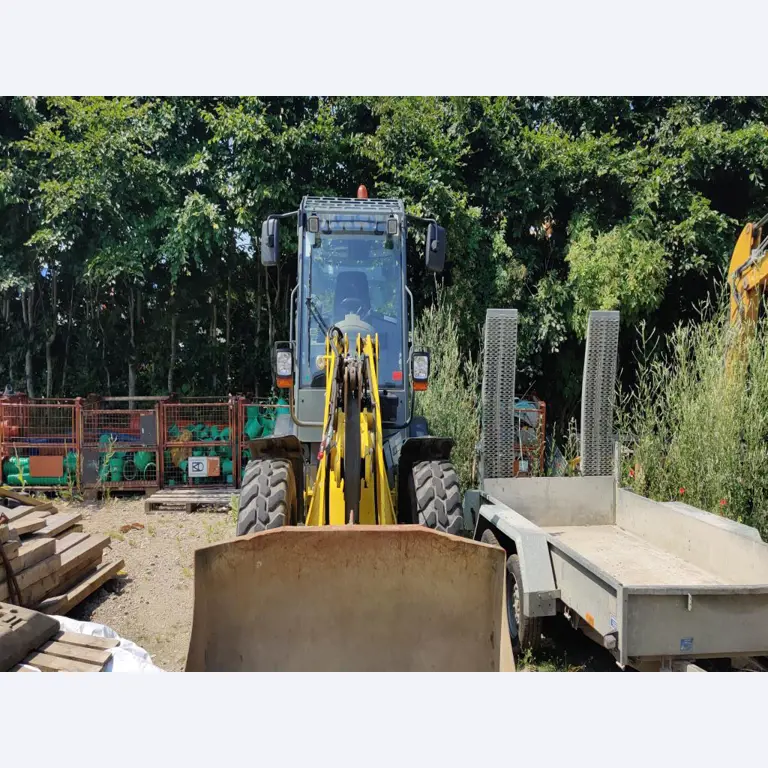 Nowoczesne, dobrze utrzymane pojazdy budowlane i budowlane oraz inny sprzęt mechaniczny z sektora inżynierii lądowej i wodnej.-3