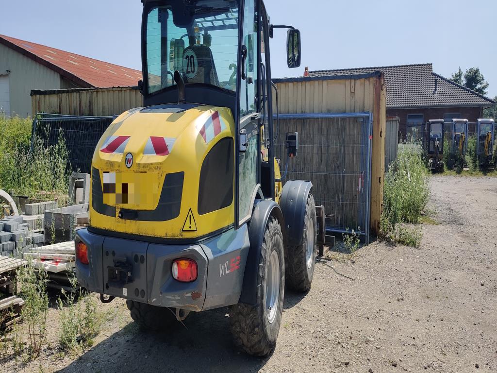 Nowoczesne, dobrze utrzymane pojazdy budowlane i budowlane oraz inny sprzęt mechaniczny z sektora inżynierii lądowej i wodnej.-6