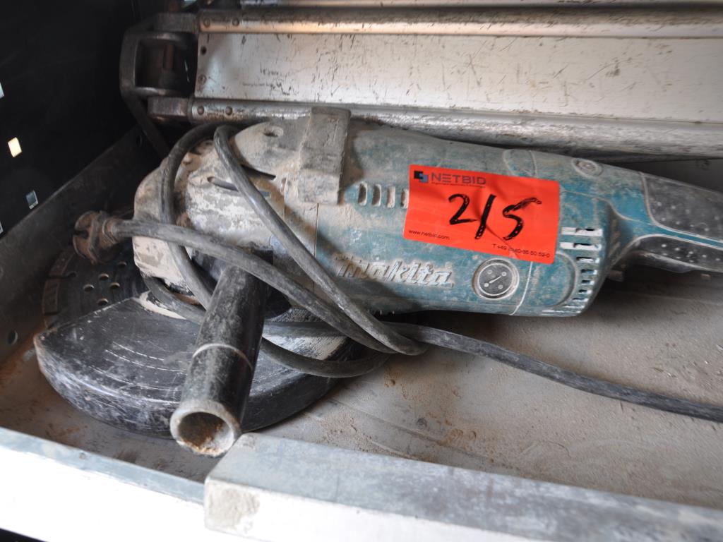 Moderne, gepflegte Bau- und Baustellenfahrzeuge sowie weitere maschinelle Ausstattung aus dem Tiefbau-3