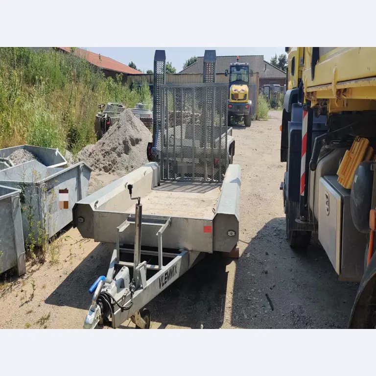 Moderne, gepflegte Bau- und Baustellenfahrzeuge sowie weitere maschinelle Ausstattung aus dem Tiefbau-1