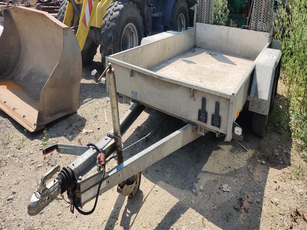 Nowoczesne, dobrze utrzymane pojazdy budowlane i budowlane oraz inny sprzęt mechaniczny z sektora inżynierii lądowej i wodnej.-2