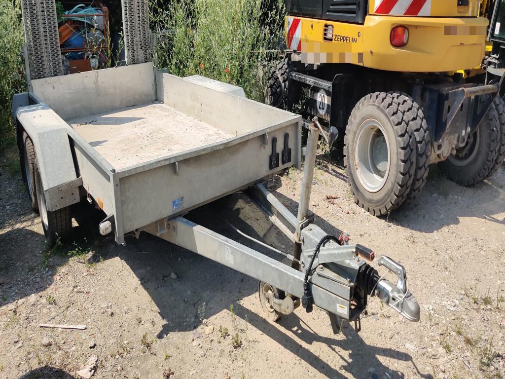 Nowoczesne, dobrze utrzymane pojazdy budowlane i budowlane oraz inny sprzęt mechaniczny z sektora inżynierii lądowej i wodnej.-5