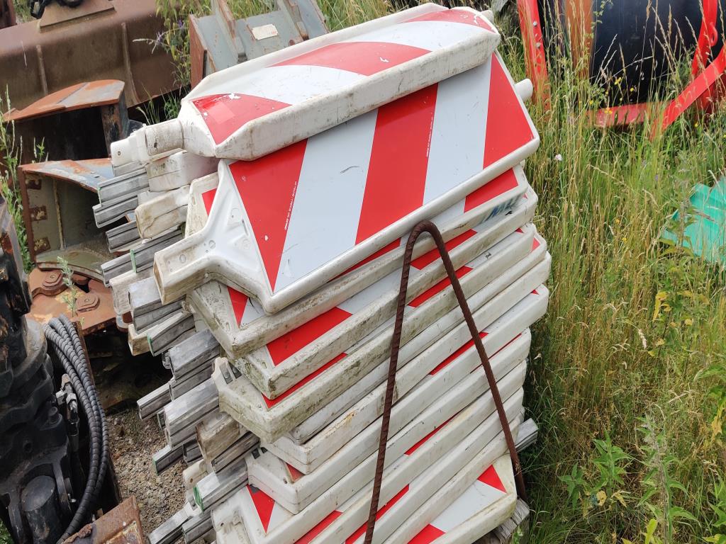 Nowoczesne, dobrze utrzymane pojazdy budowlane i budowlane oraz inny sprzęt mechaniczny z sektora inżynierii lądowej i wodnej.-2