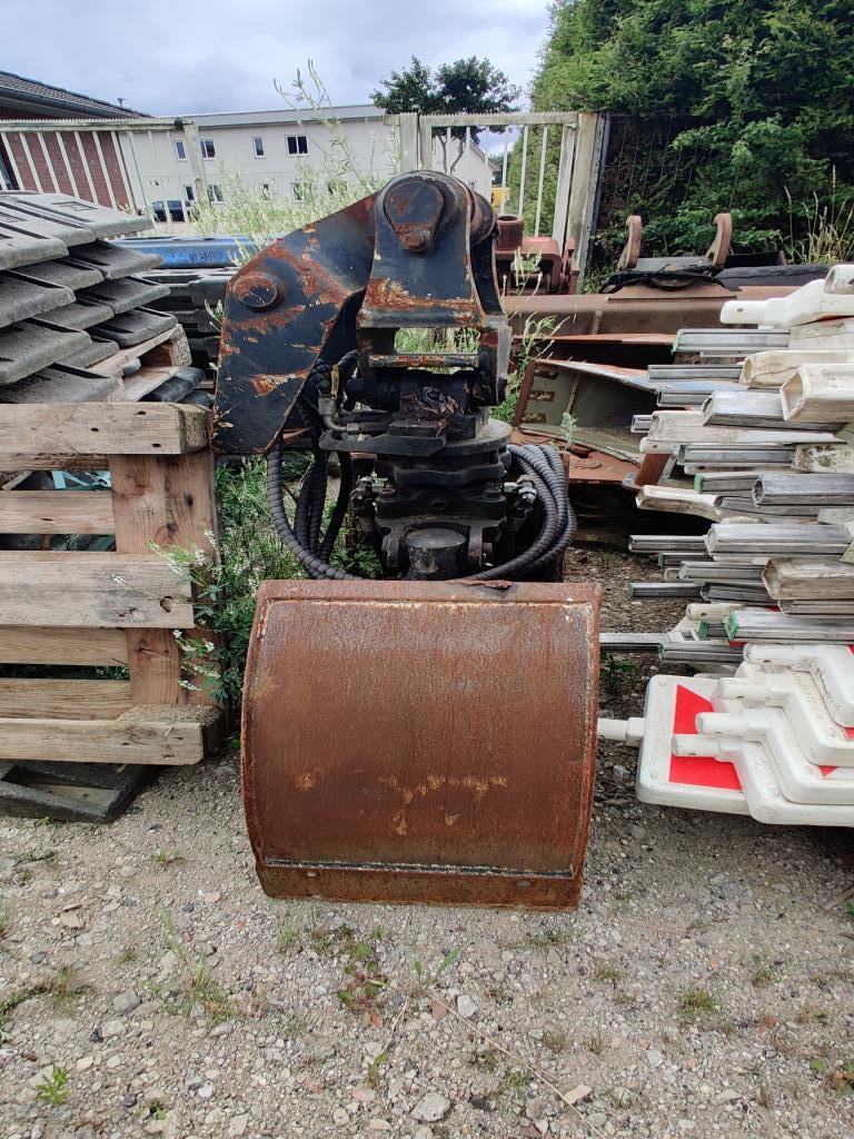 Moderne, gepflegte Bau- und Baustellenfahrzeuge sowie weitere maschinelle Ausstattung aus dem Tiefbau-13