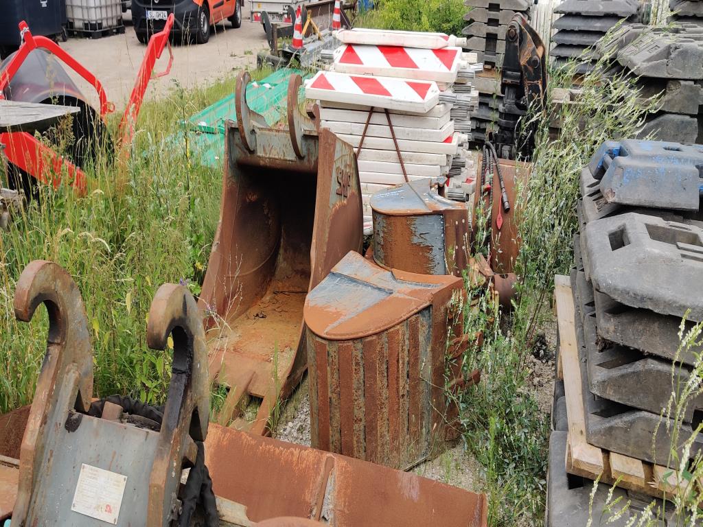 Moderne, gepflegte Bau- und Baustellenfahrzeuge sowie weitere maschinelle Ausstattung aus dem Tiefbau-4