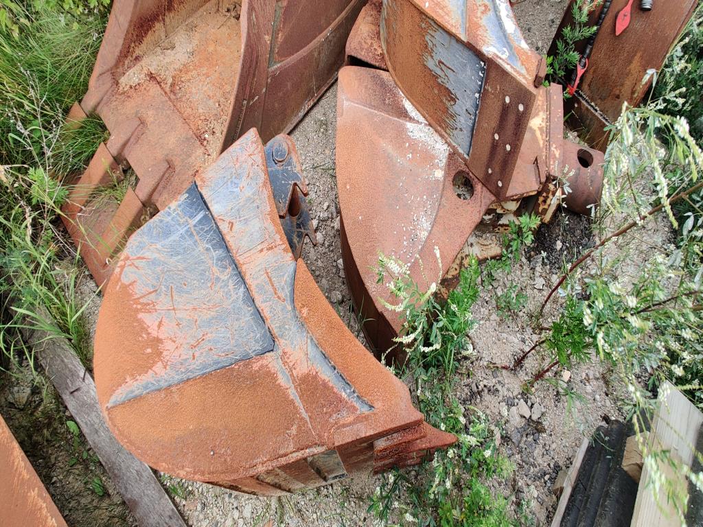 Moderne, gepflegte Bau- und Baustellenfahrzeuge sowie weitere maschinelle Ausstattung aus dem Tiefbau-8