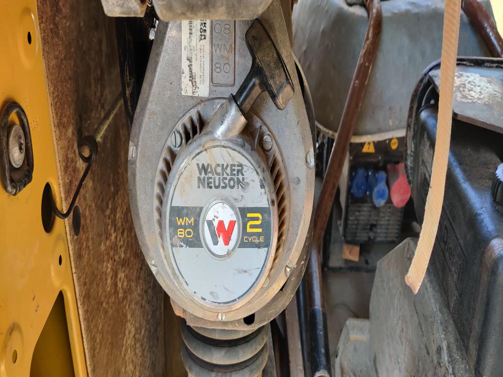 Moderne, gepflegte Bau- und Baustellenfahrzeuge sowie weitere maschinelle Ausstattung aus dem Tiefbau-2