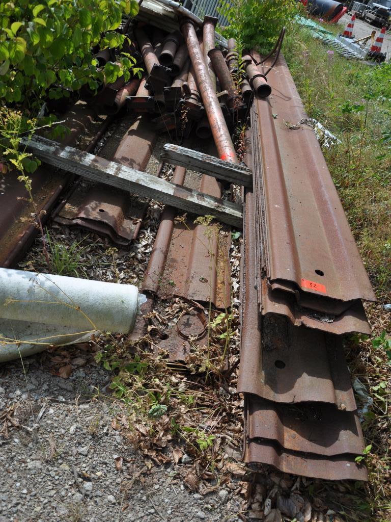 Sodobna, dobro vzdrževana gradbena vozila in vozila za gradbišča ter druga mehanska oprema iz sektorja gradbeništva.-1