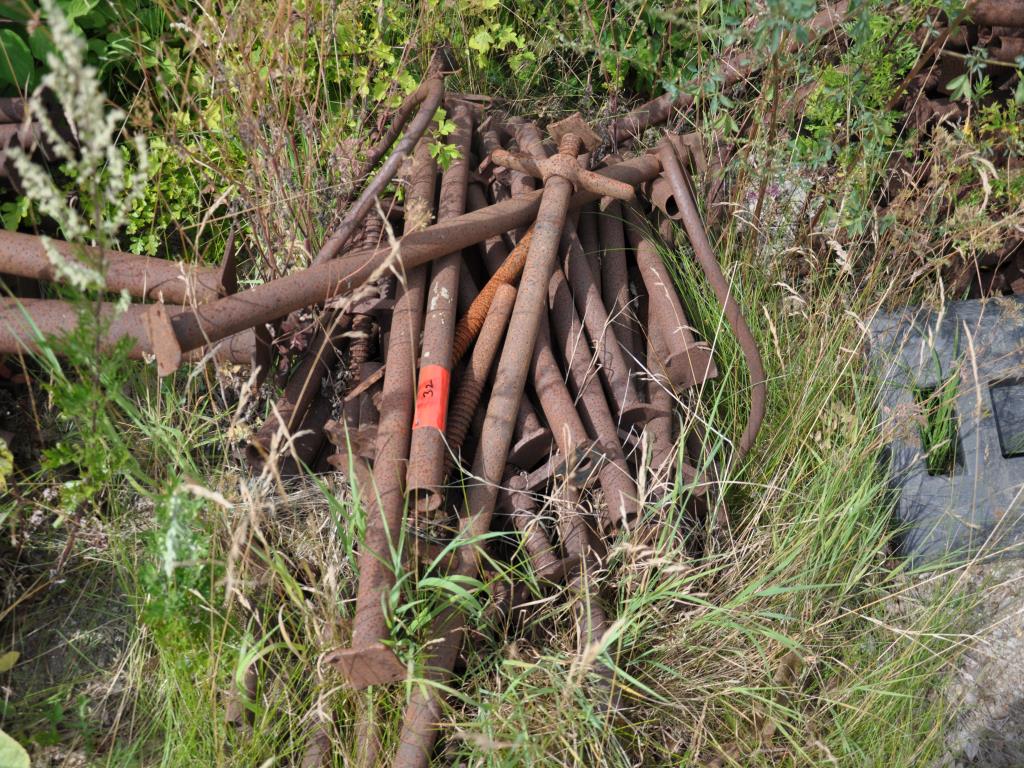 Sodobna, dobro vzdrževana gradbena vozila in vozila za gradbišča ter druga mehanska oprema iz sektorja gradbeništva.-23