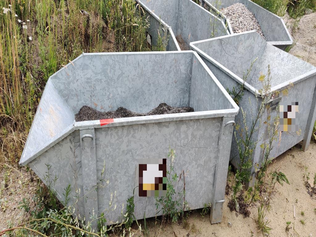 Sodobna, dobro vzdrževana gradbena vozila in vozila za gradbišča ter druga mehanska oprema iz sektorja gradbeništva.-5