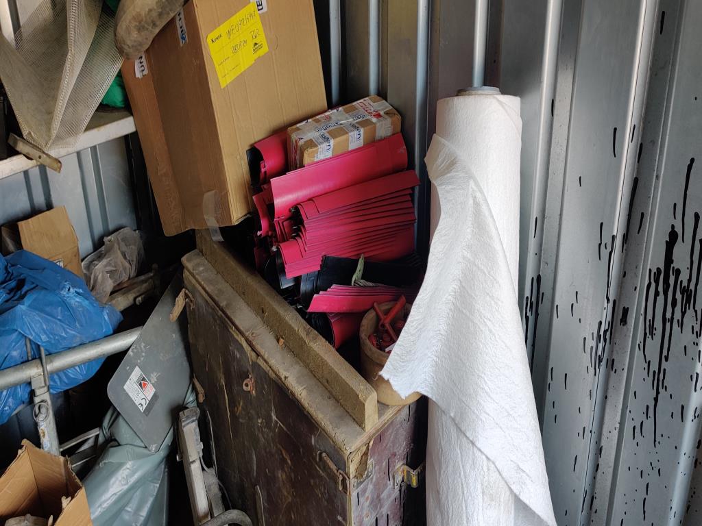 Sodobna, dobro vzdrževana gradbena vozila in vozila za gradbišča ter druga mehanska oprema iz sektorja gradbeništva.-4