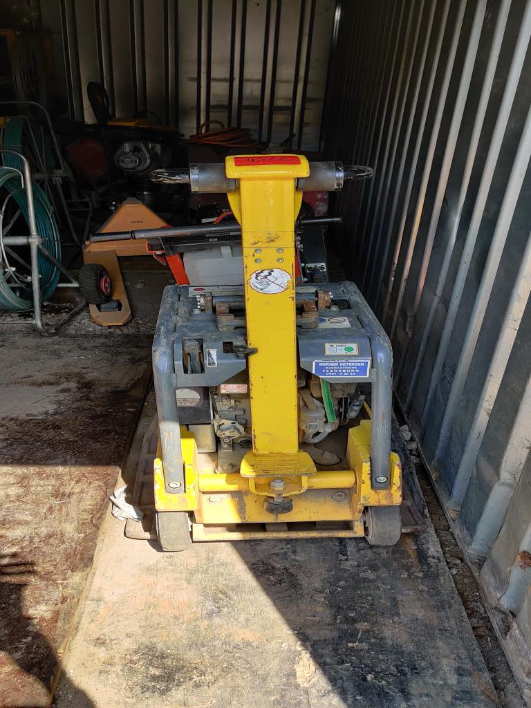 Moderne, gepflegte Bau- und Baustellenfahrzeuge sowie weitere maschinelle Ausstattung aus dem Tiefbau-5