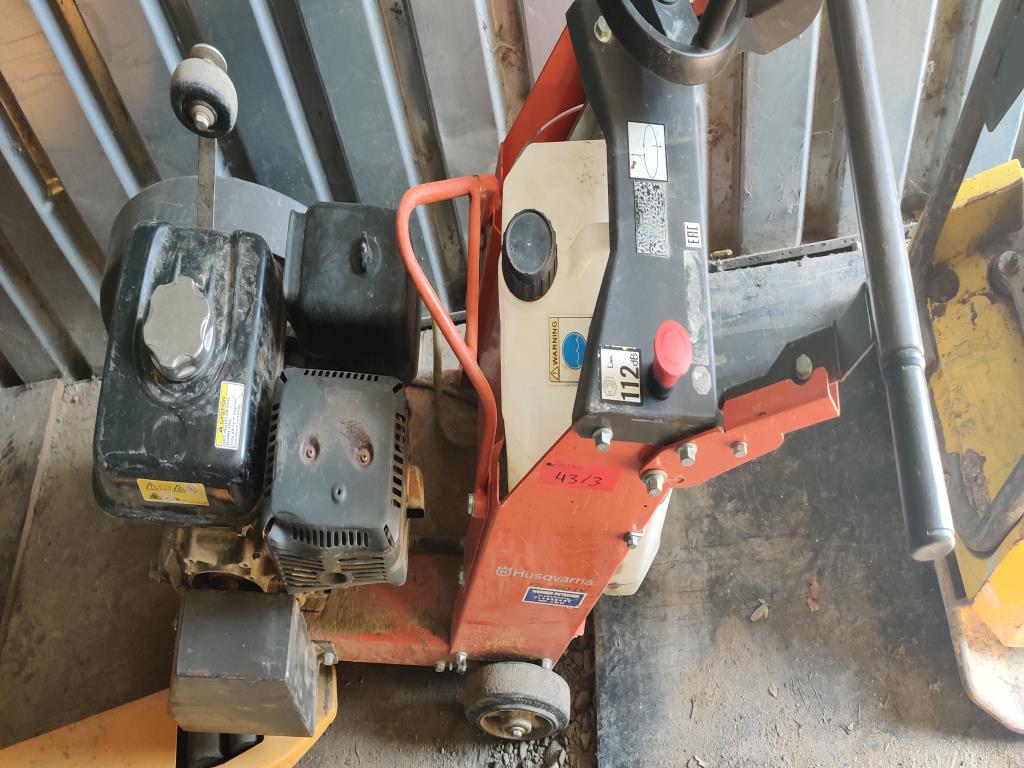 Sodobna, dobro vzdrževana gradbena vozila in vozila za gradbišča ter druga mehanska oprema iz sektorja gradbeništva.-2