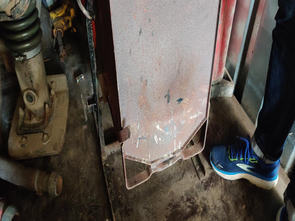 Nowoczesne, dobrze utrzymane pojazdy budowlane i budowlane oraz inny sprzęt mechaniczny z sektora inżynierii lądowej i wodnej.-2