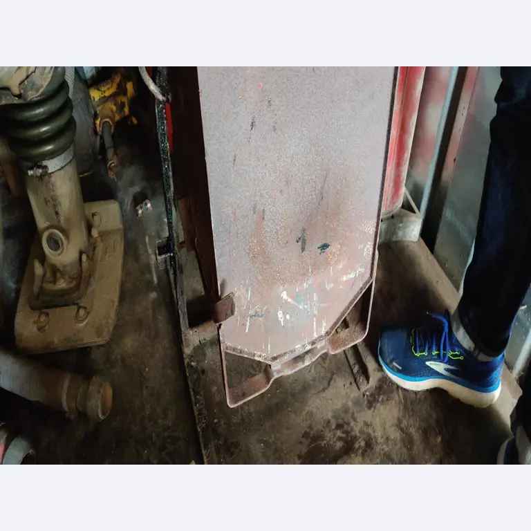 Sodobna, dobro vzdrževana gradbena vozila in vozila za gradbišča ter druga mehanska oprema iz sektorja gradbeništva.-2