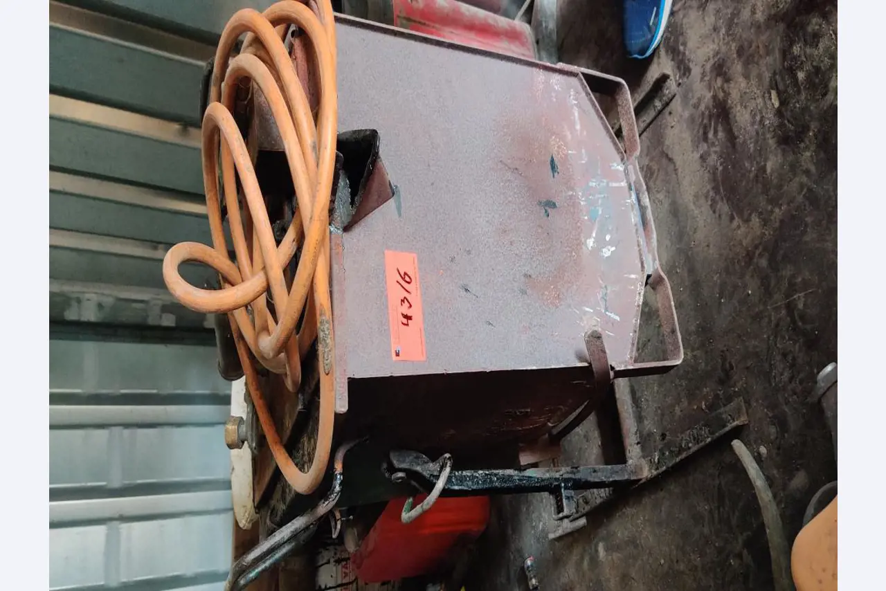 Sodobna, dobro vzdrževana gradbena vozila in vozila za gradbišča ter druga mehanska oprema iz sektorja gradbeništva.-3