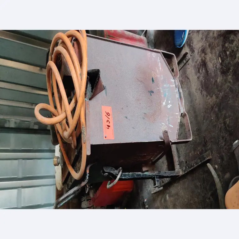 Sodobna, dobro vzdrževana gradbena vozila in vozila za gradbišča ter druga mehanska oprema iz sektorja gradbeništva.-3