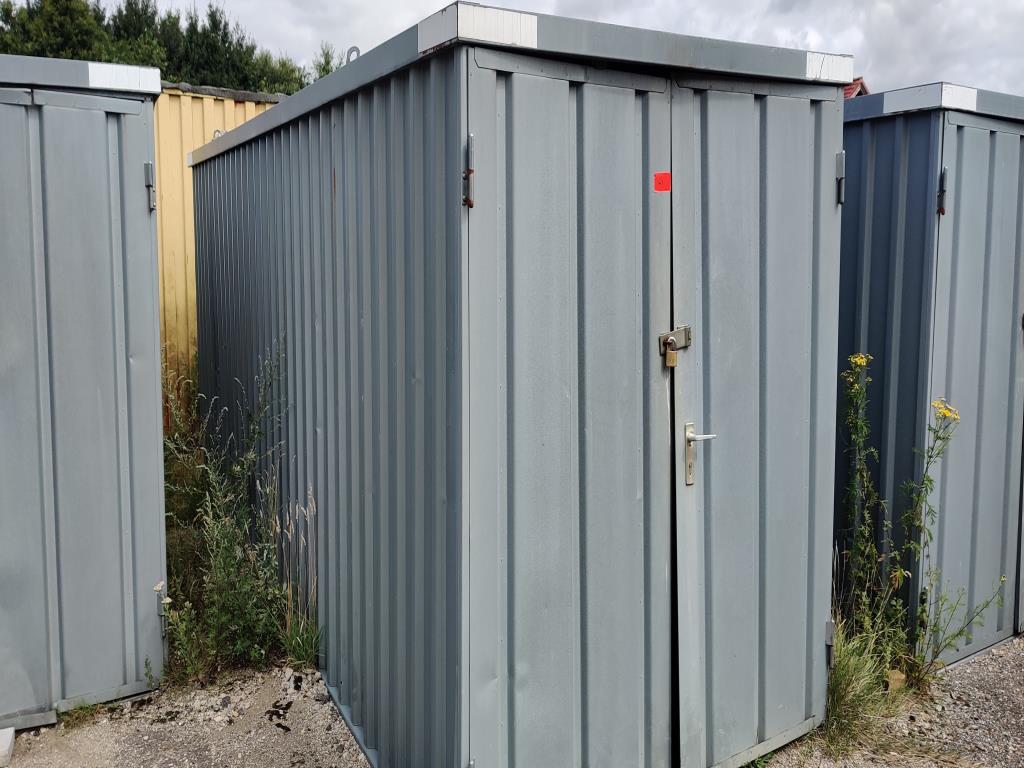 Moderní, dobře udržovaná stavební a staveništní vozidla a další strojní zařízení z oblasti stavebnictví.-6